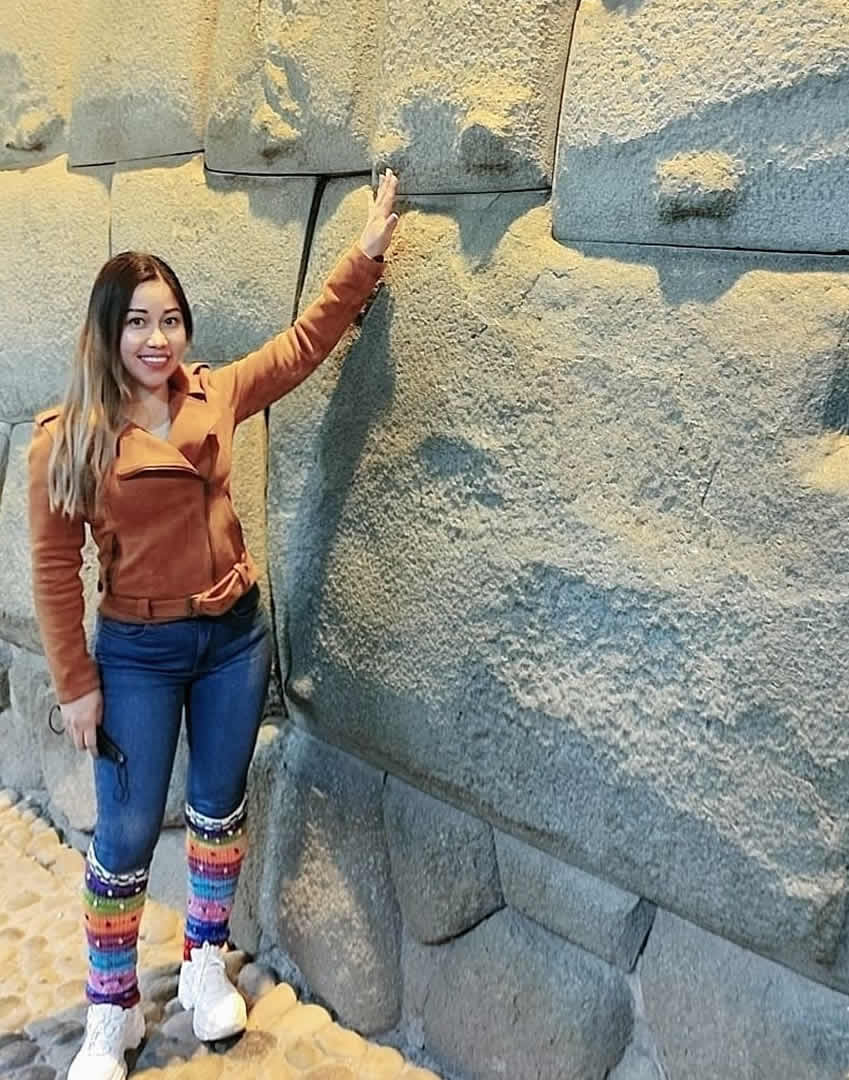 piedra de los 12 angulos